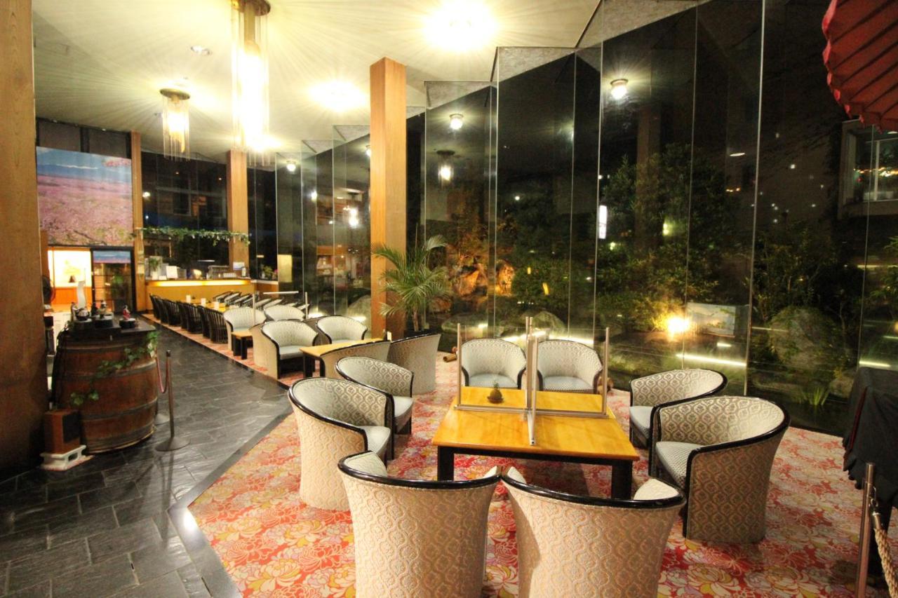 Hotel Hatta Fuefuki Kültér fotó